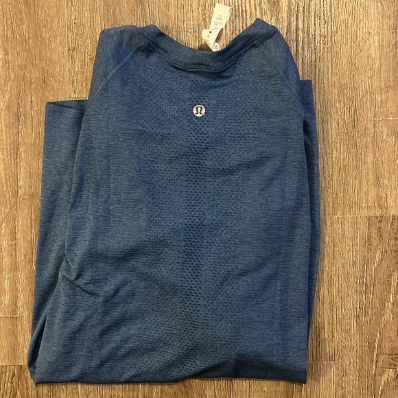 Lululemon swiftly tech long sleeve 2.0 - Picture 7 of 7